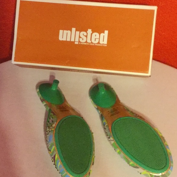 Unlisted Shoes - Picture 3 of 3